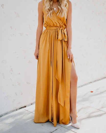 V neck sleeveless dress