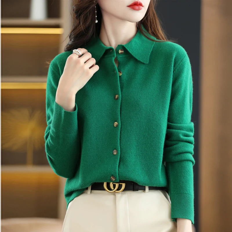 Solid knitted loose sweater with polo collar