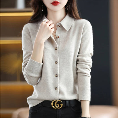 Solid knitted loose sweater with polo collar