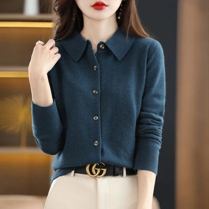 Solid knitted loose sweater with polo collar